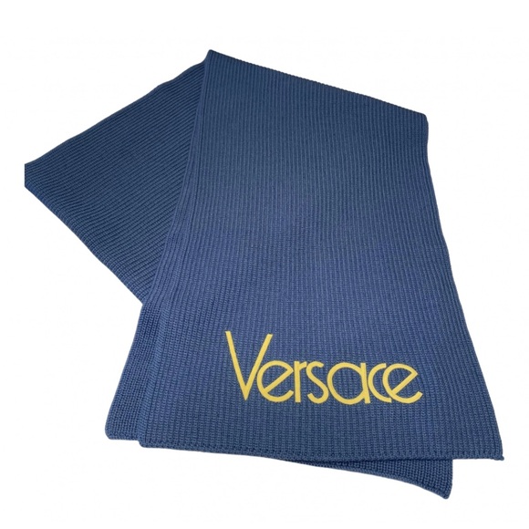 Versace Wool Scarf worn once - Picture 1 of 1